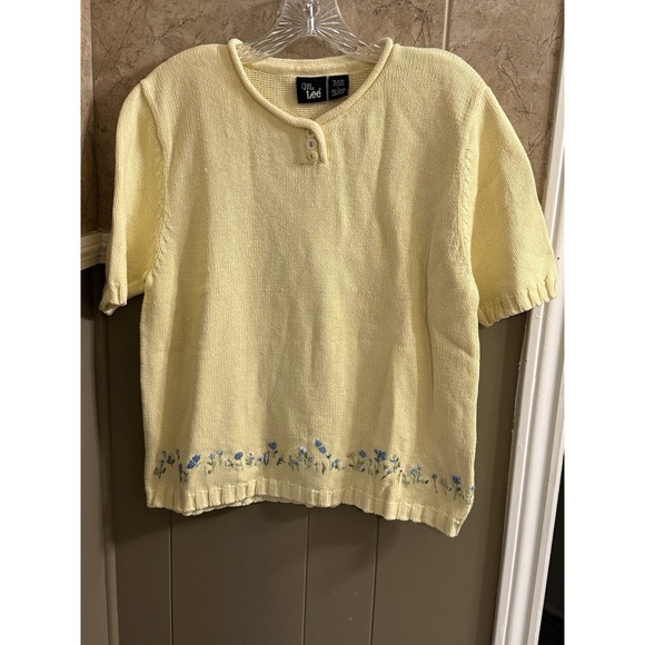 Lee Sweaters - Ms. Lee Yellow Short Sleeve Sweater Women's‎ Size Large